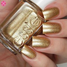 Mani Designs, Gold Sparkle Nails, Gold Glitter Nail Polish, Rose Gold Nail Art, Sparkle Nail Polish, Pretty Pedicures, Nails Essie, Nails Gold