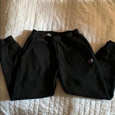 Good Condition Never Worn Size Youth Small Black Cotton Joggers For Winter, Black Cotton Winter Joggers, Champion Sweatpants, Cold Fits, Cute Lazy Day Outfits, Lazy Day Outfits, Simple Trendy Outfits, Aesthetic Outfits, Kids Bottoms