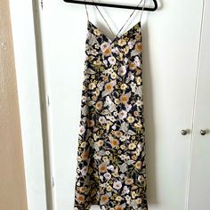 Nwot Brown Floral V Neck Dress. Beautiful Fabric And Worn Once Size Xs Brown Cotton Floral Print Dress, Brown Sleeveless Floral Mini Dress, Vintage Floral Print V-neck Mini Dress, Brown Floral Print V-neck Dress, Urban Outfitters Floral Print V-neck Dress, Hm Dress, Brown Floral, V Neck Dress, Floral Dress