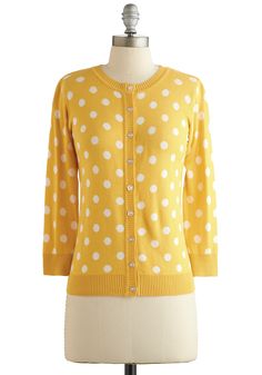 Jukebox Jubilee Cardigan Twin Set Sweater, Polka Dot Cardigan, Yellow Cardigan, Cute Cardigans, Summer Sweaters, Twin Set, Style Cardigan, 1950s Fashion, Mellow Yellow