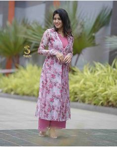 Kurtis Models, Long Gown Design, Traditional Blouse Designs, Latest Dress Design, Simple Kurta Designs