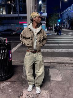 Street Style Male Outfit, Man Fashion Streetwear, Rapper Style Outfits Men, Y2k Unique Outfits, Cheif Keef Fits, Winter Fits Streetwear Nyc, Streetwear Fit Inspo Men, Male Street Fashion Urban Style