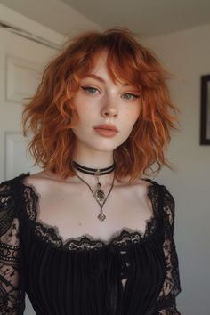 Ginger Hair Short, Plus Size Hair, Hair Haircuts, Short Bob Haircuts, Modern Hairstyles, Hair Inspo Color, Trendy Short Hair Styles, Ginger Hair, Cool Haircuts