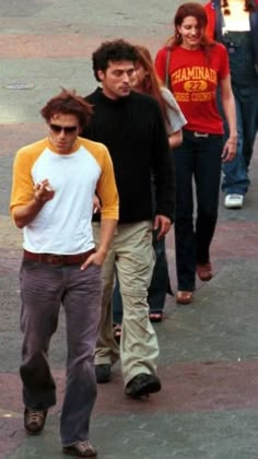 American Casual, Heath Ledger, Mens Outfit Inspiration, Men Fashion Casual Outfits, 2000s Fashion, Japanese Fashion, Fitness Inspo, 90s Fashion, On Tumblr