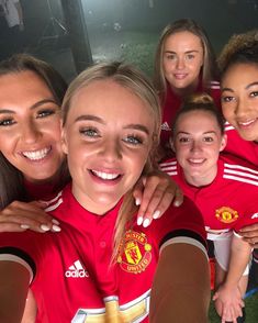 For More Details: https://blog.ticket4football.com/ 🥎⚽️ Liverpool Fans can book online Liverpool football Tickets from https://ticket4football.com/premiership-football-tickets/liverpool-tickets ⚾️🥎 #PremierLeagueTickets #Liverpooltickets #Liverpoolfootballtickets #LiverpoolFCtickets Manchester United Women, Stoke City Fc, Manchester United Players, Manchester United Fans, England Players, Liverpool Players, Jurgen Klopp, Manchester United Football Club