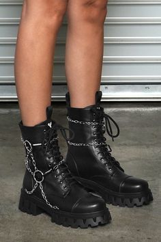 Vegan Boots. You will not find boots like this anywhere else. Bored of seeing the same boring black boot everywhere? Look no further than Cyrus, the silver hardware on this is just epic! Chains connecting loops, this is THE statement boot. Grunge Harness Outfit, Black Boots With Chains, Shoes With Chains, Cute Boots Aesthetic, Boot Chains Diy, Goth Boots Aesthetic, Alt Boots, Black Boots Aesthetic, Punk Combat Boots