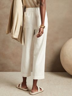 Opulence at ease, these lightweight, wide-leg pants are meticulously crafted from a blend of luxurious linen, breathable cotton and TENCEL™ lyocell, which adds a beautiful drape and soft handfeel, in addition to being sustainably sourced.  TAPERED Beautiful Drapes, Luxury Linen, Linen Pants, Work Outfit, Leg Pants, New Product, Wide Leg Pants, Banana Republic, Sustainability