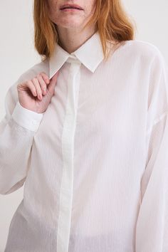 Reimagine your style and embrace sophistication with the Reimagined Classic Blouse. Dress up or down, this blouse is an endlessly versatile addition to your wardrobe. Classic Blouse, Classic Blouses, Slim Fit Pants, Night Looks, Blouse Dress, Oversized Shirt, Workout Pants, Oversized Fits, Business Casual