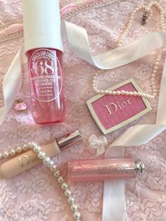 Rosa Make-up, Mode Rose, Soft Pink Theme, Pretty Pink Princess, Pink Lifestyle, Pink Life, Pastel Pink Aesthetic, Pink Girly Things