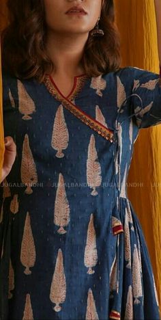 Cotton Ajrakh Kurti, Fabindia Kurta Woman Cotton, Ethnic Kurta Designs Women, Ajrak Kurti Designs, Cotton Designer Kurtis Patterns, Ajrak Dress Designs, Ajrakh Kurti Designs Latest, Angarkha Kurti Pattern, New Gala Design