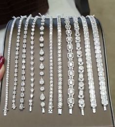 Jewelry Knowledge, Diamond Accessories, Diamond Jewelry Set, American Diamond Jewellery, Diamond Necklace Designs, Diamond Jewelry Necklace