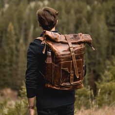 Backpacks For Travel, Dog Hook, Weekend Camping, Weekend Camping Trip, Leather Backpack For Men, Rugged Leather, Brown Leather Backpack, Leather Backpacks, Top Backpacks