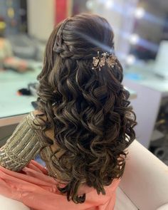 Quince Hair, Engagement Hairstyles, Vine Wedding, Birthday Hair, Quince Hairstyles, Long Hair Wedding Styles, Front Hair Styles