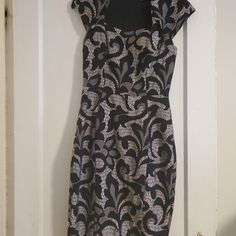 Women Dress, 6, Karen Milen , Black And Gray. Fitted Knee-length Silver Dress, Fitted Silver Knee-length Dress, Silver Fitted Midi Dress, Elegant Fitted Silver Midi Dress, Elegant Silver Midi Dress For Formal Occasions, Karen Millen Dress, Dresses Women, Karen Millen, Black And Gray