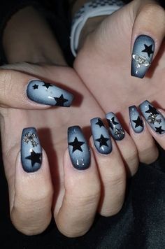 Blue Grunge Nails, Metalhead Nails, Grunge Nail Designs, Emo Acrylic Nails, Nails Grunge, Nail Vinyls, Punk Nails, Goth Nails