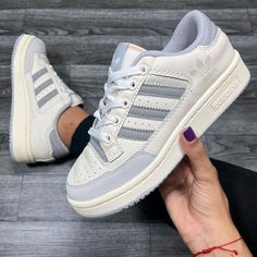 Adidas Shoes Women Aesthetic, Aesthetic Shoes Sneakers Adidas, Sneakers That Go With Everything, Adidas Forums Aesthetic, Adidas White Sneakers For Streetwear, Beige Adidas Sneakers For Streetwear, White Nike Shoes, Nike Shoes Air Force