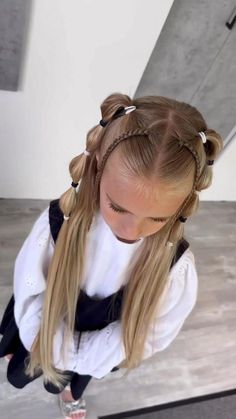 Cute Hair Styles For Girl Kids, Cute And Easy Hairstyles For School Kids, Kids Fairy Hairstyles, School Photo Hairstyles Hair Up, Girls Princess Hair, Kids Hairstyles For Picture Day, Kid Picture Day Hairstyles, Kid Bun Hairstyles