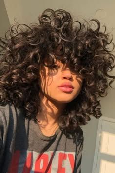 Wolf Cut Curly Hair, Cut Curly Hair, Natural Curly Hair Cuts, Haircuts For Curly Hair, Wolf Cut, Curly Hair Inspiration, Curly Girl Hairstyles, Hair Color And Cut