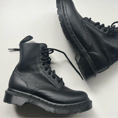 1460 Mono Lace Dr Marten Pascal Boots Nwot Classic Martin Boots With Round Toe For Streetwear, Classic Martin Boots For Fall Streetwear, Classic Combat Boots With Round Toe For Streetwear, Classic High-top Spring Boots, Classic High-top Boots For Spring, Jadon Platform Boots, Womens White Boots, White Dr Martens, Doc Marten Boot