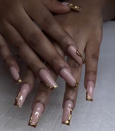 Brown Gold Nails, Iconic Nails, Gold Tip Nails, Moms Nails, Homecoming Inspo, Gold Acrylic Nails, Acrylic Toes, Acrylic Toe Nails, Acrylic Nail Set