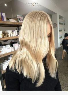 Swedish Blonde, Caramel Blonde Hair, Beige Blond, Spring Hair Color, Dark Blonde Hair, Makijaż Smokey Eye