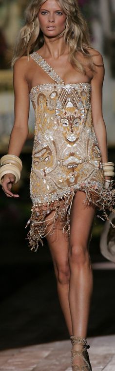 Roberto Cavalli. Julia Stegner, Mode Tips, Looks Style, Elie Saab, Roberto Cavalli, Look Chic