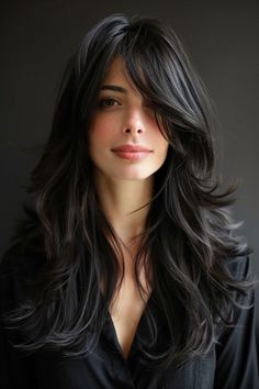 V-Line Luxe: Elegant Hairstyles That Add Dimension to Your Look Long Hair Highlights, Hair Color Options, Extension Hair, 50 Hair, Beauty Hair Makeup, Beautiful Lady