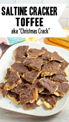 Sweet And Salty Saltines, Christmas Crackers Recipe Saltine Toffee White Chocolate, Saltine Cracker Bark Recipes, Saltine Christmas Crackers, Toffee Crackers Club, Cracker Cookies Saltine, Saltine Cracker Candy Recipes, Saltine Cracker Toffee Recipe, Cracker Brittle Saltine