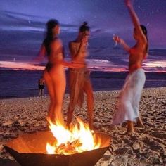 beach bonfire, witchy woman, girls, friends, beach, vacation, summer picture inspo Beach At Night, Campfire, At Night, Dancing, The Beach