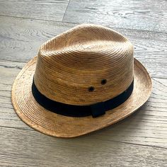 Nwot-Fedora- Tan Straw, Black Ribbon, 4 Vents- 7 1/4”/ 58 Brown Toquilla Straw Fedora For Travel, Brown Adjustable Fedora Straw Hat, Brown Toquilla Straw Brimmed Fedora, Upf 50+ Brimmed Toquilla Straw Fedora, Lightweight Straw Fedora Hat, One Size, Straw Fedora Hat, Western Cowboy Hats, Straw Fedora, Hat For Men