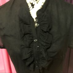 Linen Top H&M Size 12 Color: Black Black Linen, Linen Top, Button Down Shirts, Colorful Shirts, Checks, Button Down Shirt, H&m, Size 12, Womens Tops