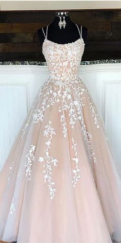 School Dance Dresses, Stunning Prom Dresses, Prom Dresses 2020, Floor Length Prom Dresses, Wedding Dress Trends, Prom Dresses Lace