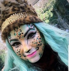 Carnaval Outfit, Festival Makeup Rave, Carnaval Costume, Creepy Halloween Makeup, Halloween Makeup Inspiration, Face Painting Designs, Candy Girl, Festival Makeup, Costume Makeup