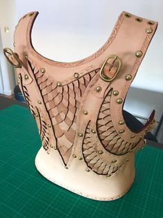 Leather Chest Armor, Elf Armor, Arte Viking, Leather Armour, Leather Bracers, Larp Armor, Viking Costume, Female Armor