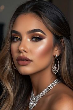 Medium Skin Makeup, Makeup For Burgundy Dress, Green Dress Makeup, Freckled Skin, Prom Makeup Ideas, Glam Eye Makeup, Bronze Eye Makeup, Fair Skin Makeup