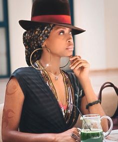 Erykah Badu Style, Erykah Badu, Instagram Time, Fancy Hats, Afro Punk, Bohemian Clothes, High Fashion Street Style, Black Is Beautiful, Inspirational Women