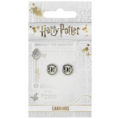 Harry Potter Silver Plated Earrings 9 & 3 QuartersHarry Potter Silver Plated Earrings 9 & 3 Quarters is an official product from our Harry Potter merchandise collection. The product comes from our Jewellery & Watch brand. The perfect gift for any Harry Potter fan.Details Silver plated stud earrings with highly detailed design. The famous Platform 9 & 3 quarters sign on earring studs. Official licensed product. Harry Potter Earrings Hot Topic, Warner Bros Logo, Harry Potter Platform, Harry Potter Merchandise, Hogwarts Express, Hogwarts School, Earring Studs, Branded Packaging, Disney Merchandise