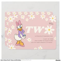 a pink and white daisy ducky birthday card with the word tw on it