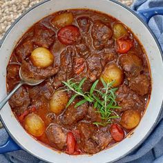 Lamb Stifado Stifado Recipe, Boiled New Potatoes, Beef Stifado, Greek Beef, Lamb Shoulder Roast, Lamb Casserole, Cypriot Food, Lamb Ribs, New Potatoes