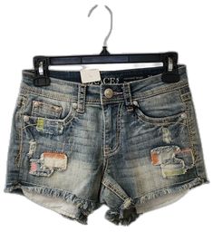 Multicolor Cotton Y2k Bottoms, Y2k Blue Mid-rise Shorts, Fitted Multicolor Y2k Bottoms, Blue Y2k Style Short Bottoms, 2000s Boho, Embroidered Denim Shorts, Western Jeans, Y2k 2000s, Denim Capris