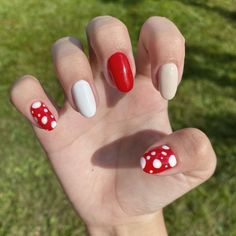 Spring Nails 2023 Gel Short, Almond Spring Nails, Spring Nails 2023 Gel, Nails 2023 Gel, College Nails, Spring Nails 2020, Spring Nails 2023, Fake Nails Designs, Hippie Nails