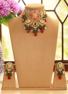 Sabyasachi inspired Kundan Polki necklace of Beads with matching earrings  Perfect for any kind of occasions and ceremonies. You can wear it with Saree lehenga and Evening Gowns. Highest quality and craftsmanship. Arrives in box Please let me know if you have any questions Indian Wedding Necklace, Sari Lehenga, Indian Choker, Jewelry Pakistani, Saree Lehenga, Kundan Choker, Polki Necklace, Necklace Indian, Indian Necklace