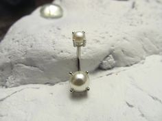 Beautiful 14g Pearl Prong Set Belly Button Ring  (10mm)(B09S) Pearl Belly Button Piercing, Navle Piercing, Unique Belly Rings, Gala Looks, Nose Ring Jewelry, Piercing Inspo