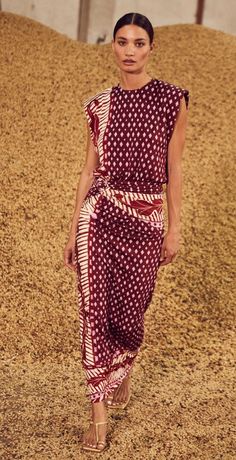 Dresser 2022, Joanna Ortiz, Resort Runway, Midi Dress Fall, Ankle Dress, Bohemian Summer, Kitenge, Fall 2022