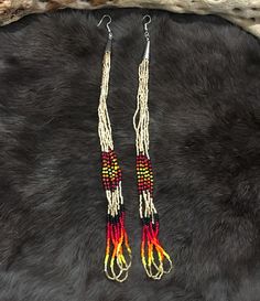 Authentic Beautiful Native American Indian Jewelry Navajo Hand Beaded Long Dangle Earrings. Great for a gift❤️ Handcrafted by Navajo Artist R. Sellers These beautiful earrings are 9.5" in length and 1" in width. Indian Jewelry Earrings, American Indian Jewelry, Southwestern Jewelry, Long Dangle Earrings, Native American Indians, American Indian, Hand Beading, Long Earrings, Indian Jewelry