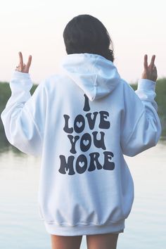 Preppy Hoodie, Clothes Preppy, Women Graphic, College Hoodies, Graphic Apparel, Trendy Clothes, Cute Fits, Oversized Tee, Love You More