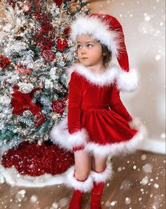 Crismas Dress For Girl, Santa Outfit Kids, Christmas Costumes For Kids, Christmas Dance Costumes, Santa Claus Dress, Origin Of Christmas, Kids Christmas Dress, Trendy Christmas Outfits, Christmas Dress Baby