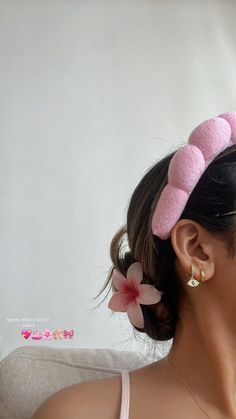 hawaiian flower hair claw clip, pink headband, spa headband, bubble headband, pink , aesthetic, cute, girly, it girl, earrings, skin care, beauty, makeup, hair, clean skin, glass skin, clean girl aesthetic, clean girl Spa Headband Aesthetic, Pink Headband Aesthetic, Headband Aesthetic, Pink Aesthetic Cute, Cute Pink Aesthetic, Hawaiian Flower Hair, Aesthetic Clean Girl, Flower Hair Claw