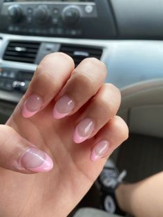 Oval Cute Nails Acrylic, Cute Gel Nails For Back To School, Basic Back To School Nails, Cute Back To School Nails For Teens, Simple Hoco Nails, Cute Nails For School, Back To School Nails For Teens, Short Almond Nail Ideas, Cheer Nails