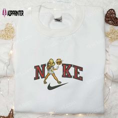 The Lola Bunny Spinning Basketball x Nike Embroidered Shirt combines the iconic Looney Tunes character with the quality of Nike Nike Cartoon, Nike Inspired, Jasmine Princess, Jessie Toy Story, Best Family Gifts, Maroon Hoodie, Embroidered Shirts, Mike Wazowski, Shirt Nike